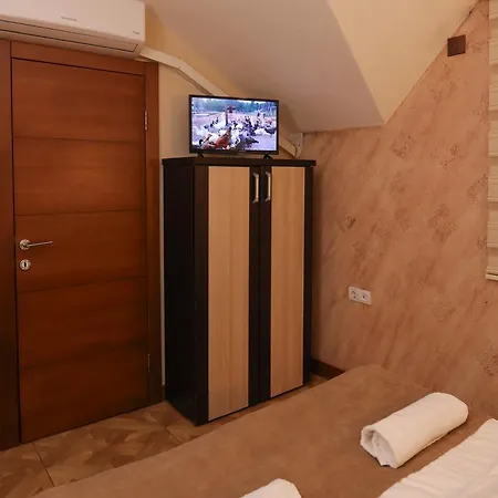 Cuki * Mala Ravna Reka